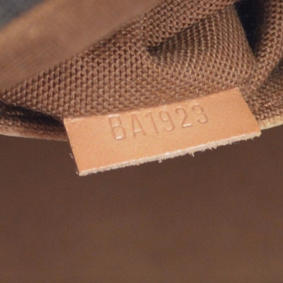 Authentic Louis Vuitton Alma - Picture 8 of 10